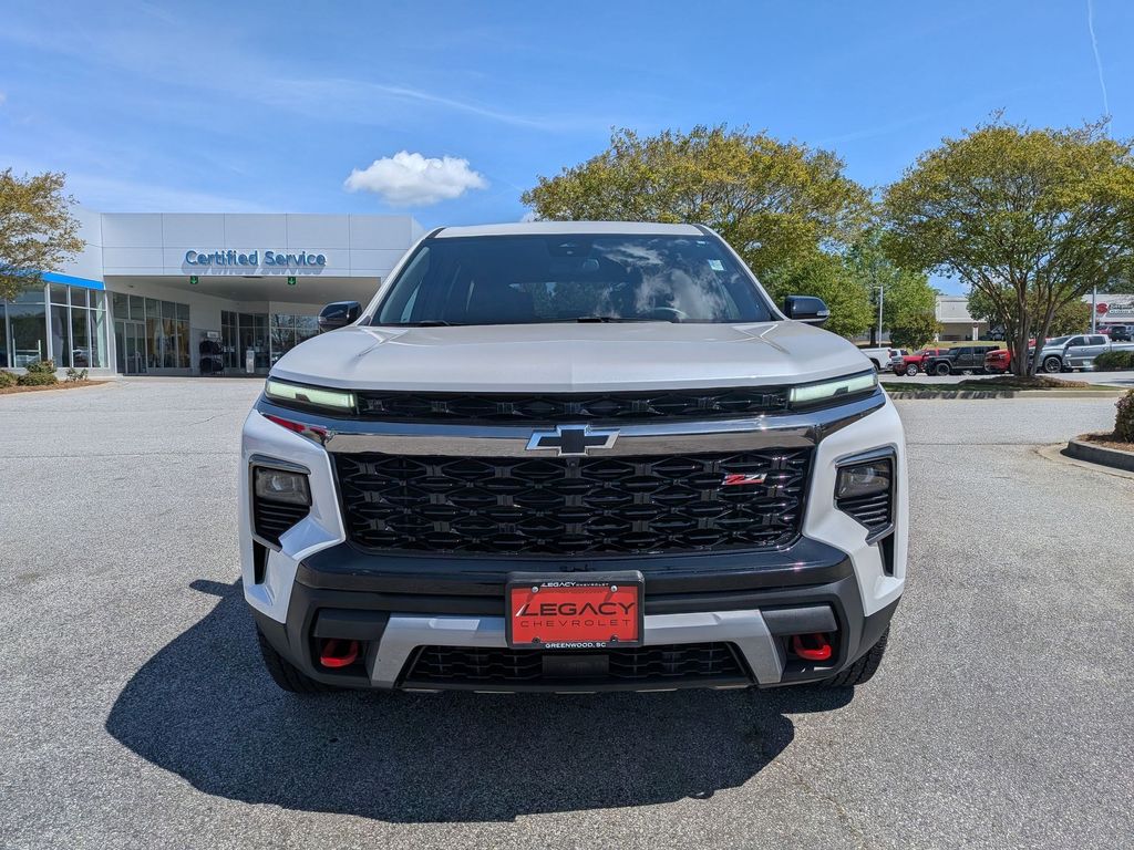 View vehicle photo 3