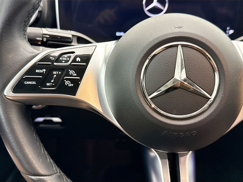 Thumbnail: 2023 Mercedes-Benz C-Class - 11
