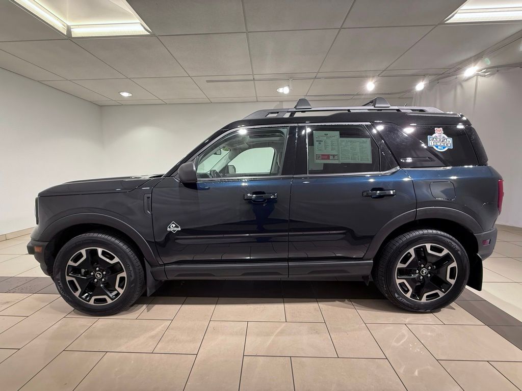 Thumbnail: 2022 Ford Bronco Sport - 2