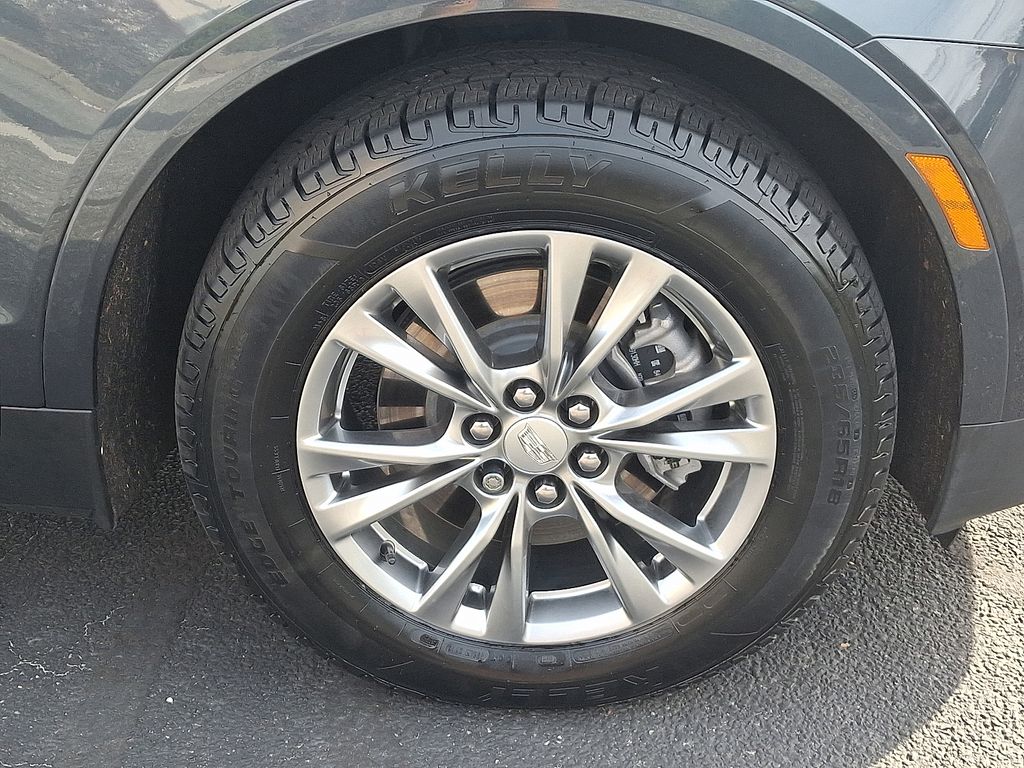 Thumbnail: 2021 Cadillac XT5 - 8