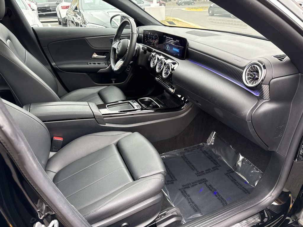 Thumbnail: 2025 Mercedes-Benz CLA - 21