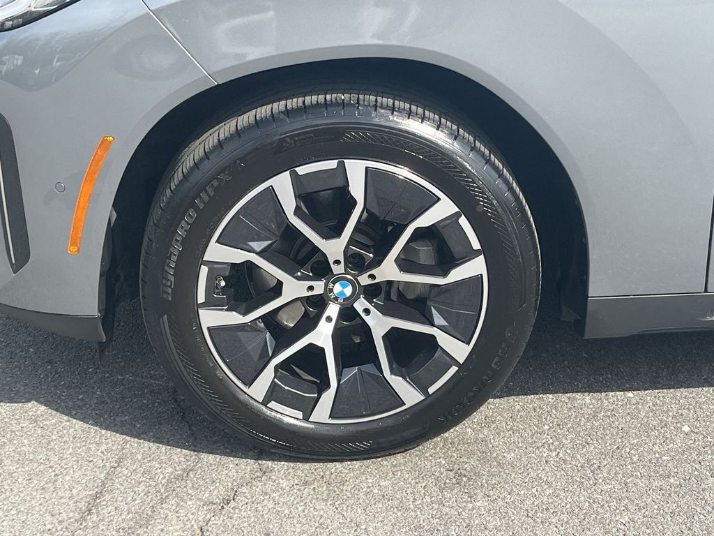 Thumbnail: 2026 BMW X3 - 10