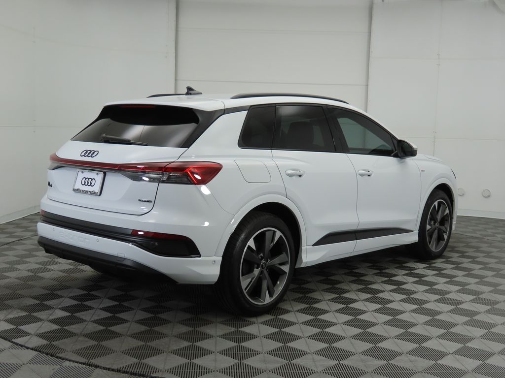 2024 Audi Q4 e-tron Premium Plus 5