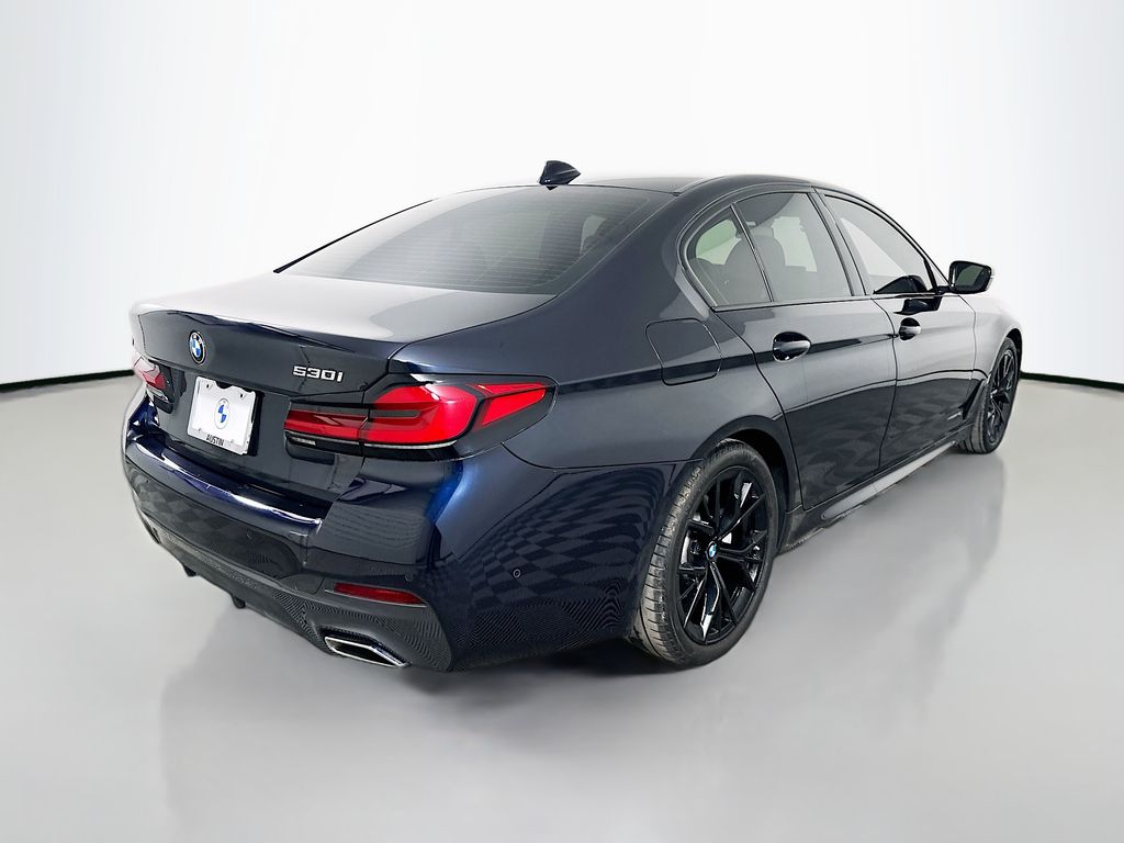Thumbnail: 2023 BMW 5 Series - 5