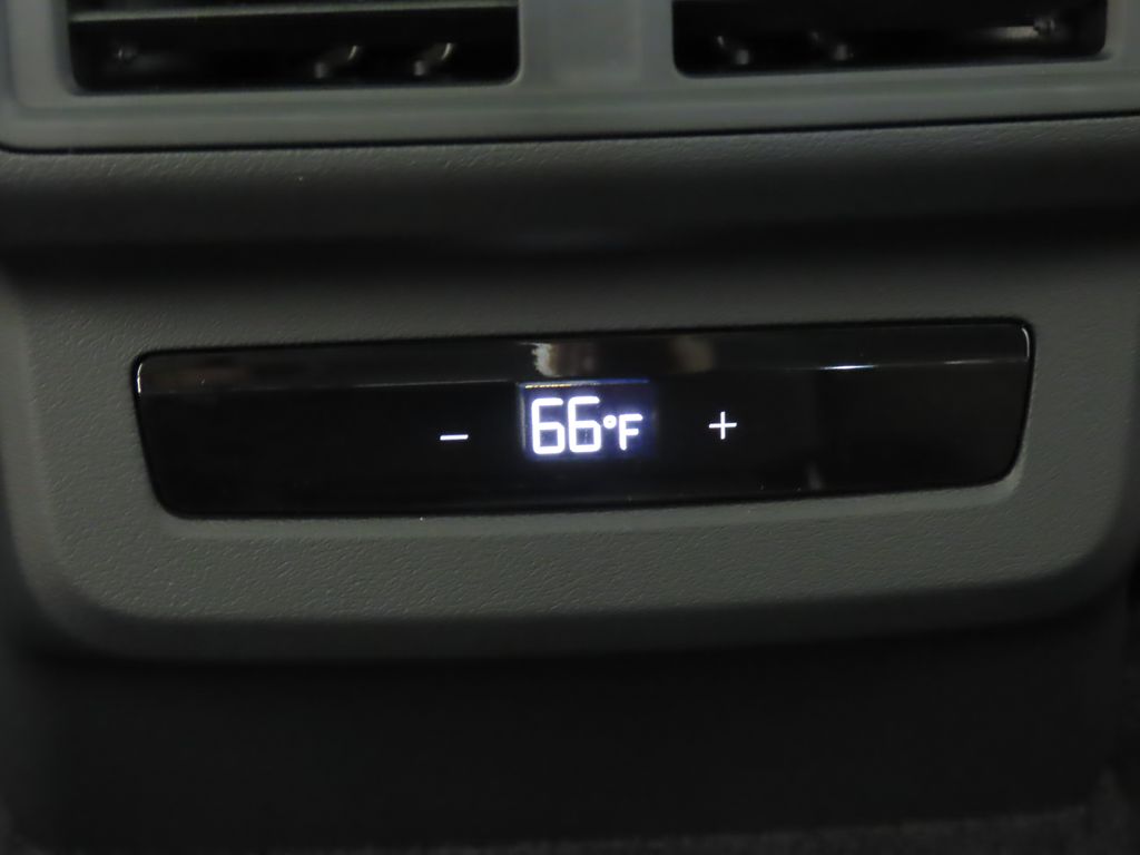 Thumbnail: 2025 Audi Q5 - 24