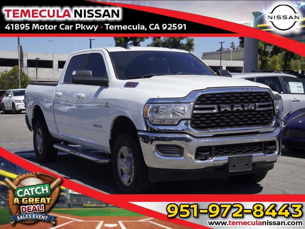 Bright White Clearcoat 2022 RAM 2500 Big Horn Crew Cab 4WD Pickup Truck Four-Wheel Drive 6-Speed Automatic