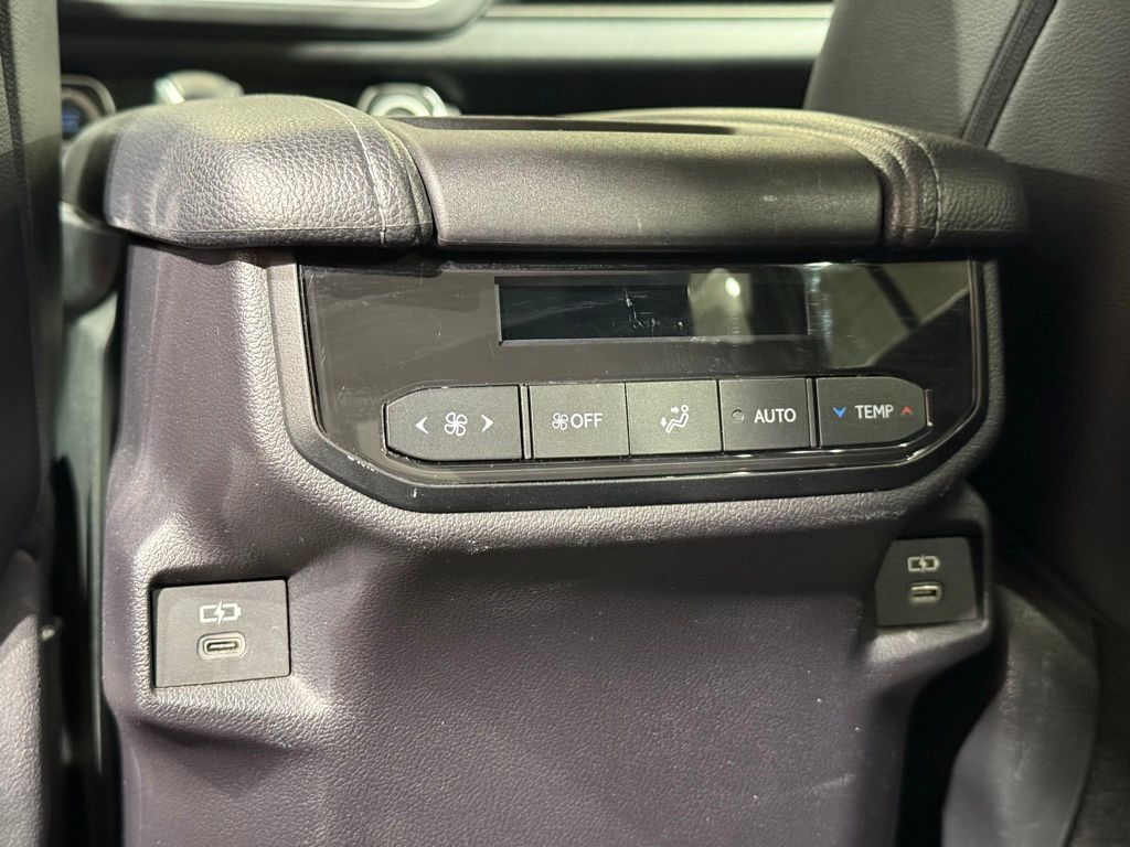 Thumbnail: 2024 Toyota Grand Highlander - 20