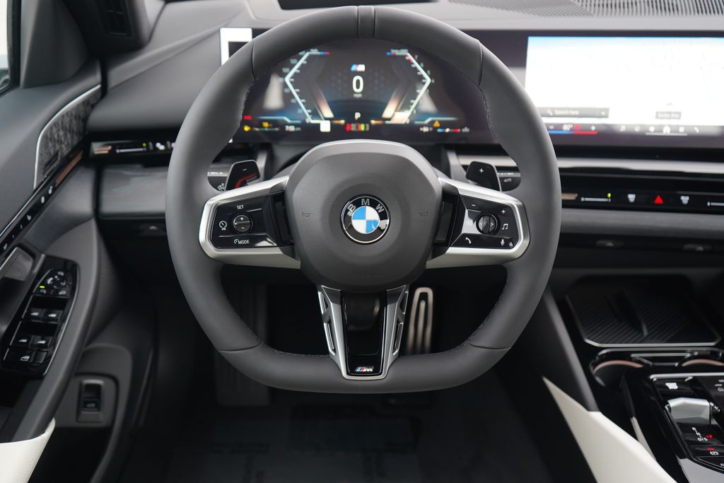 Thumbnail: 2026 BMW 5 Series - 15