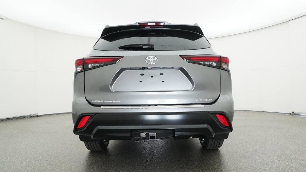 Thumbnail: 2026 Toyota Highlander - 25