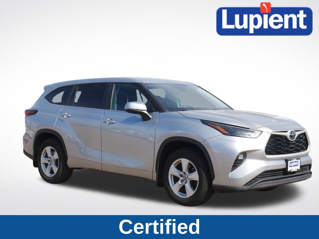 Celestial Silver Metallic 2024 Toyota Highlander LE AWD SUV / Crossover All-Wheel Drive 8-Speed Automatic