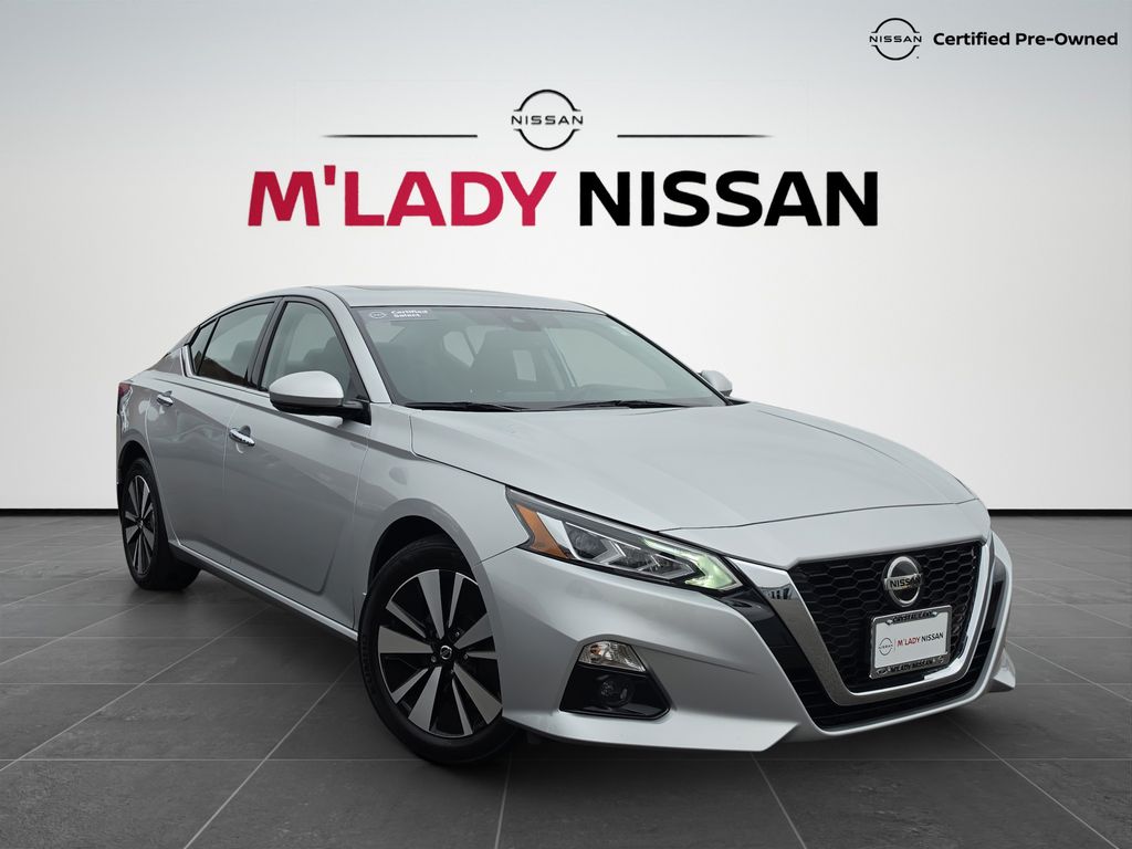 Brilliant Silver Metallic 2019 Nissan Altima Sedan All-Wheel Drive Continuously Variable Transmission