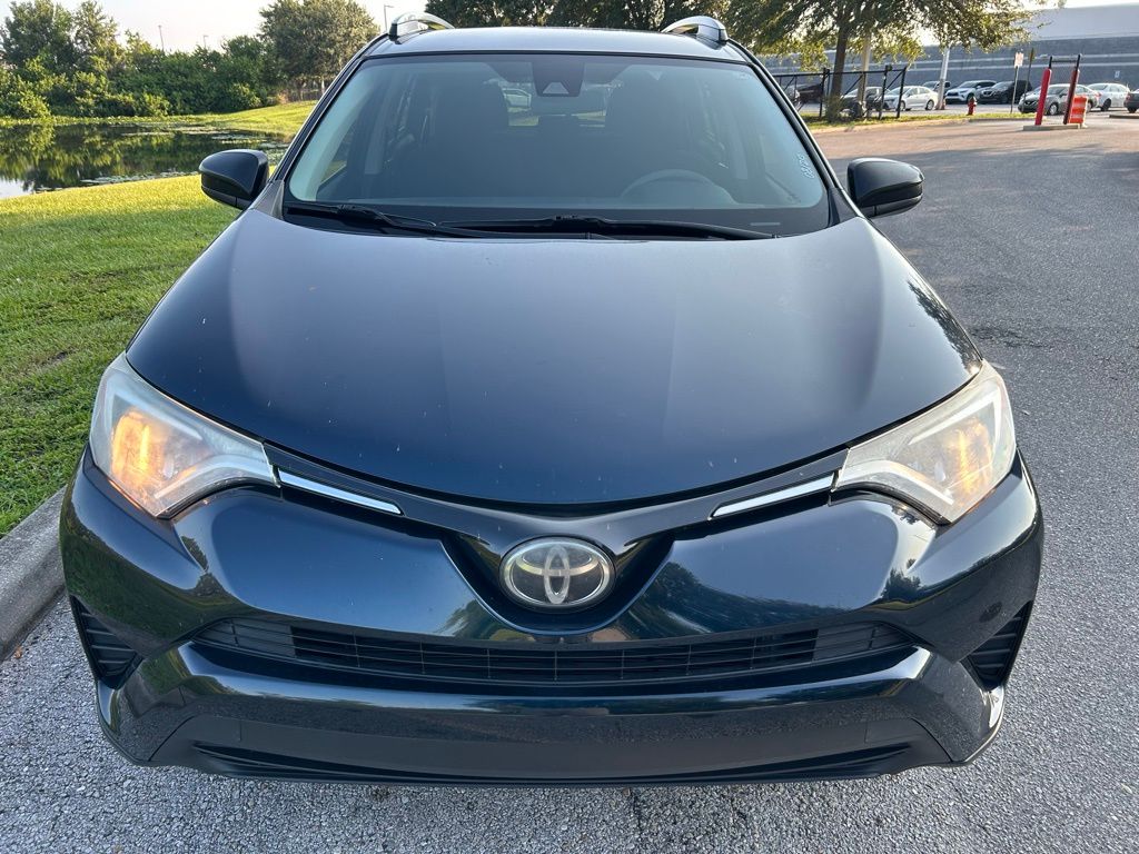 Thumbnail: 2017 Toyota RAV4 - 8
