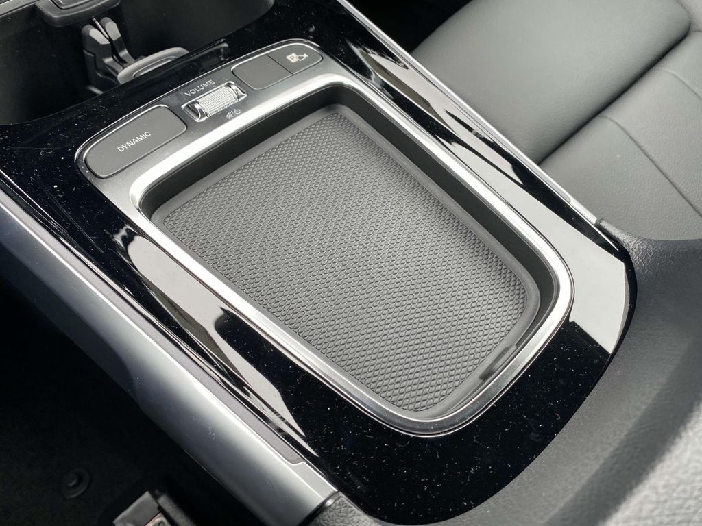 Thumbnail: 2025 Mercedes-Benz GLB - 32