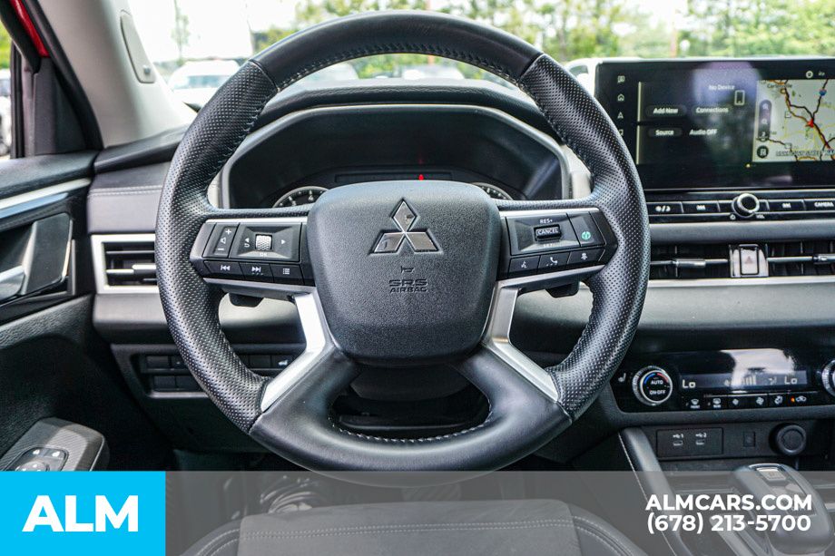 Used 2025 Red Mitsubishi SE image 30