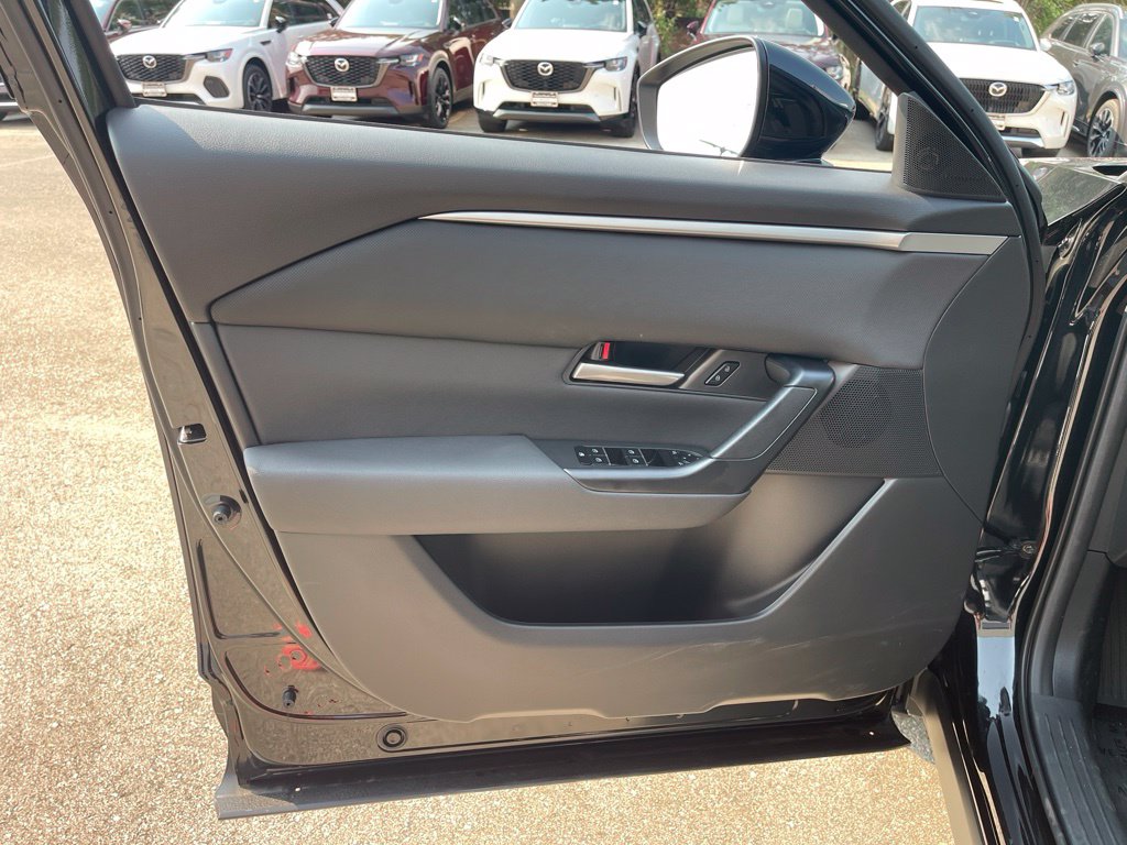 New 2026 Jet Black Mica Mazda 2.5 S Meridian Edition image 17