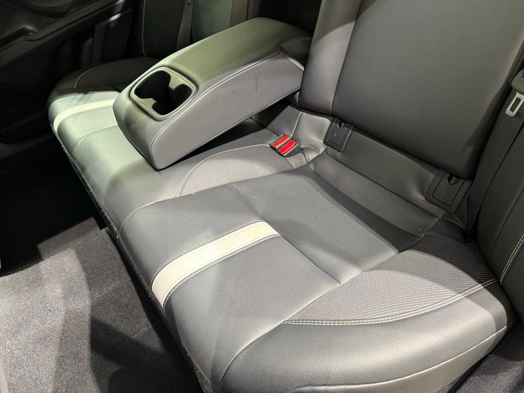 Thumbnail: 2025 Toyota Camry - 18