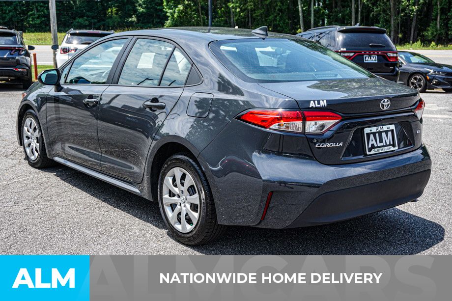 2023 Toyota Corolla LE photo 4