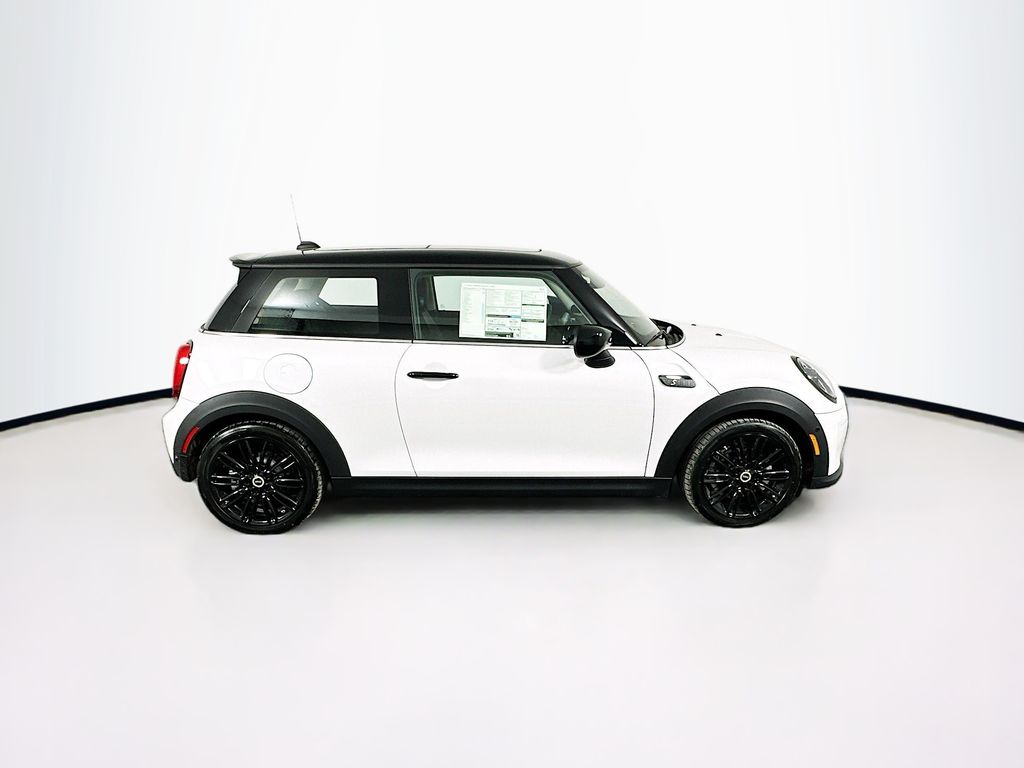 2024 MINI Cooper SE 4