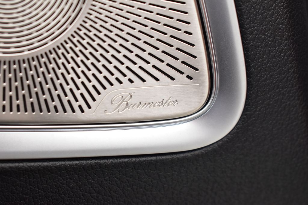 Thumbnail: 2025 Mercedes-Benz C-Class - 13