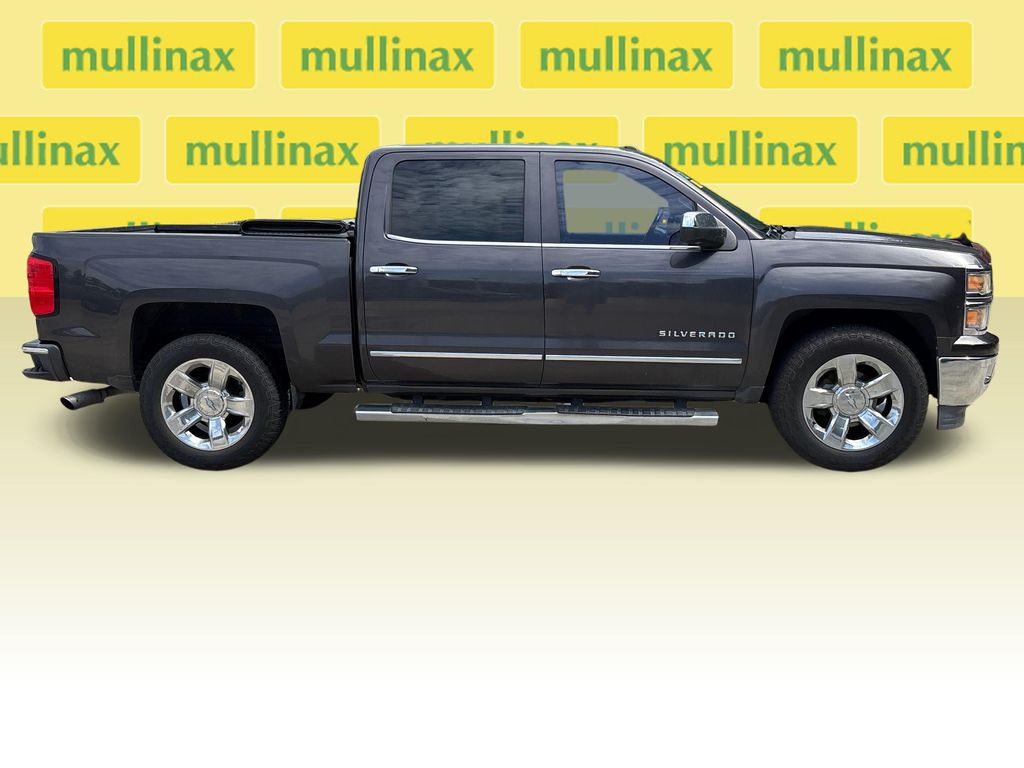 Used 2015 Gray Chevrolet LTZ image 2