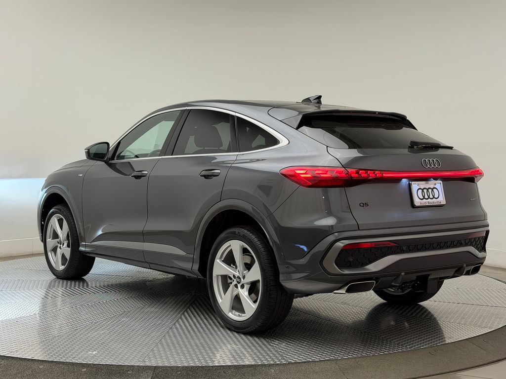 Thumbnail: 2026 Audi Q5 - 8