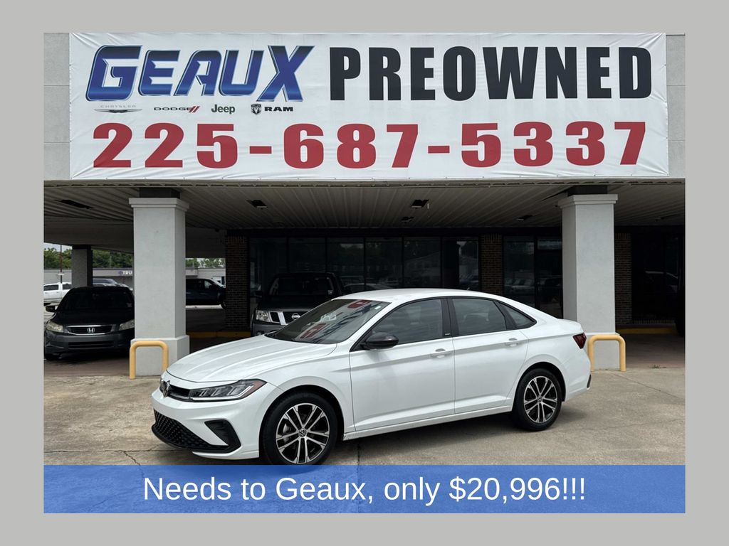 Pure White 2025 Volkswagen Jetta Sport FWD Sedan Front-Wheel Drive 8-Speed Automatic