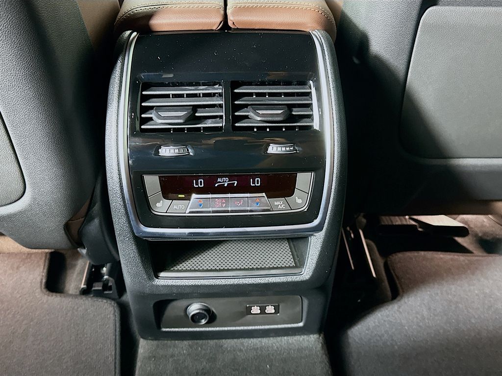 Thumbnail: 2026 BMW X5 - 18