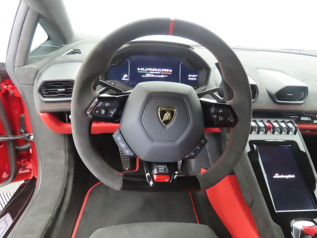 Thumbnail: 2024 Lamborghini Huracan - 10