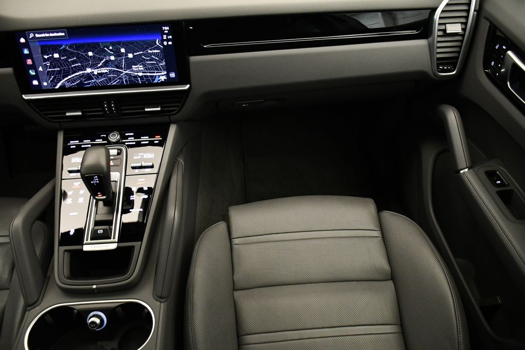 2023 Porsche Cayenne  23