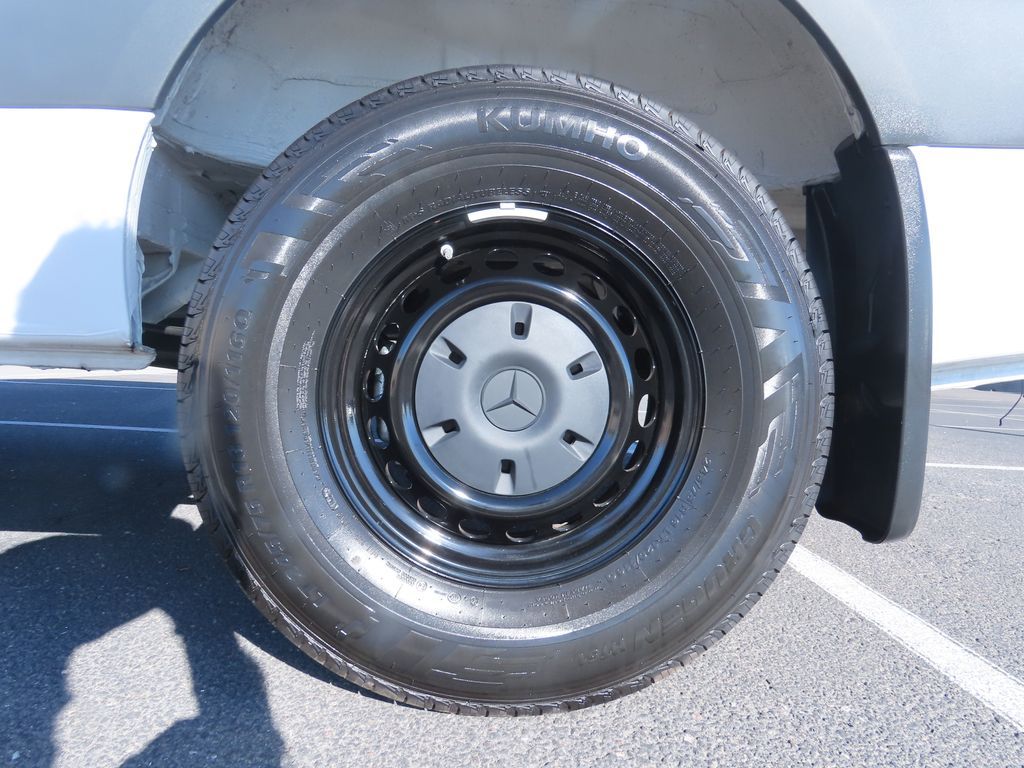 Thumbnail: 2025 Mercedes-Benz Sprinter - 29