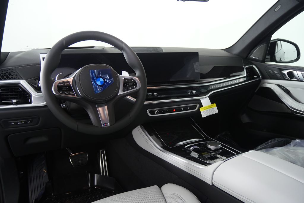 Thumbnail: 2026 BMW X5 - 18