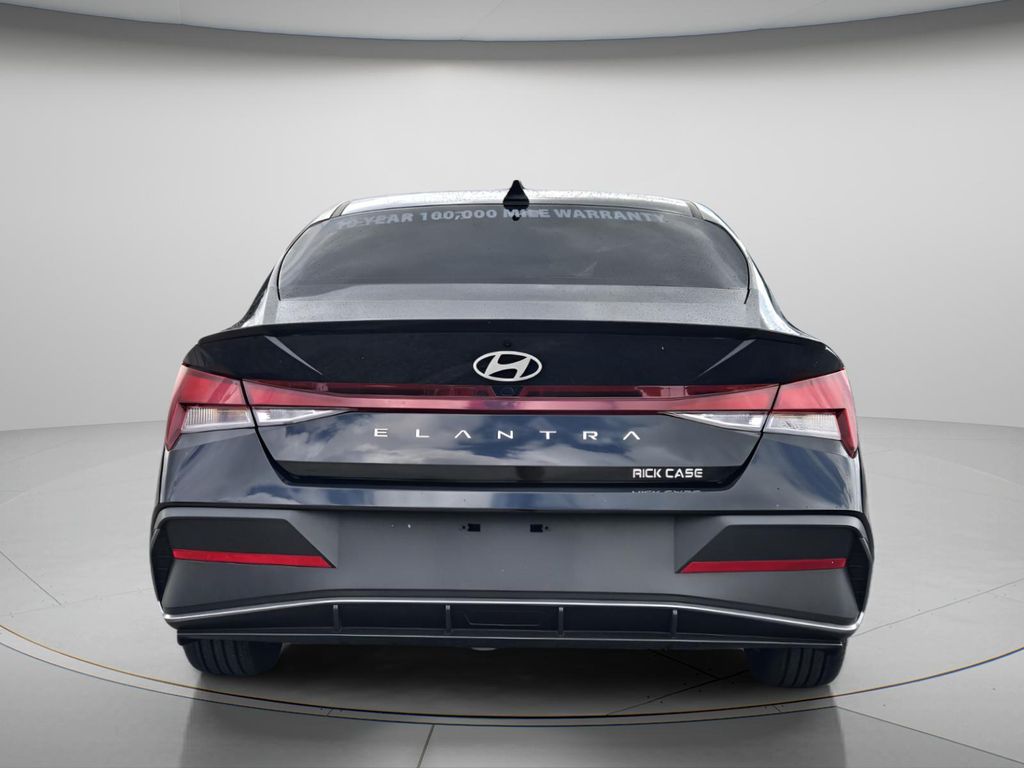 2025 Hyundai Elantra - $19,999