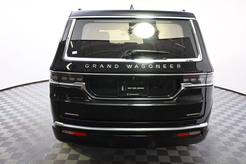 View vehicle photo 5