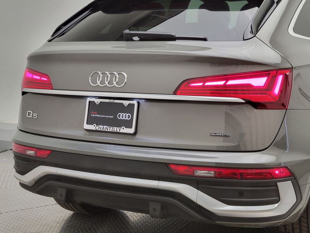 Thumbnail: 2023 Audi Q5 - 7