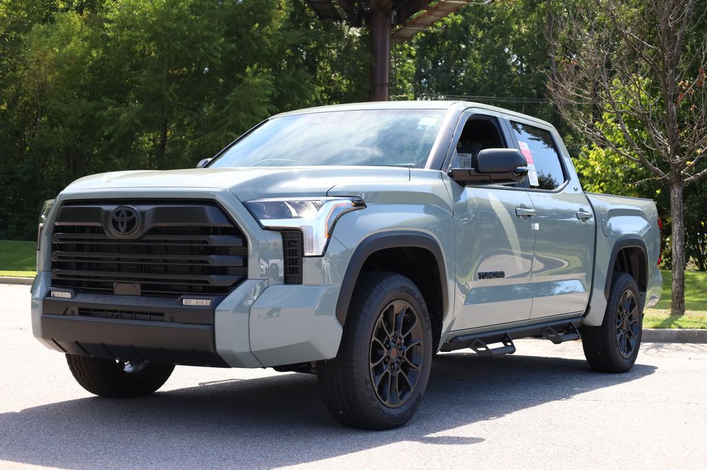 2026 Toyota Tundra SR CrewMax photo 4