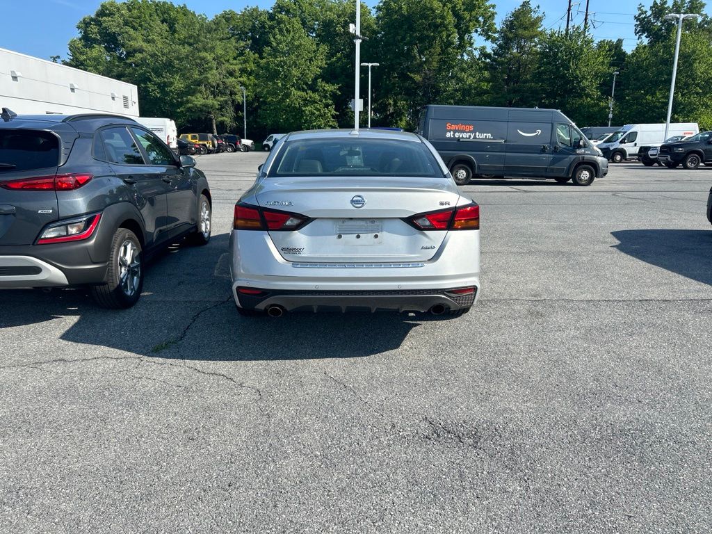 2022 Nissan Altima — photo 6