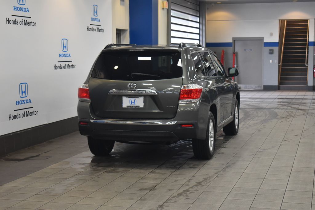 2013 Toyota Highlander SE 7