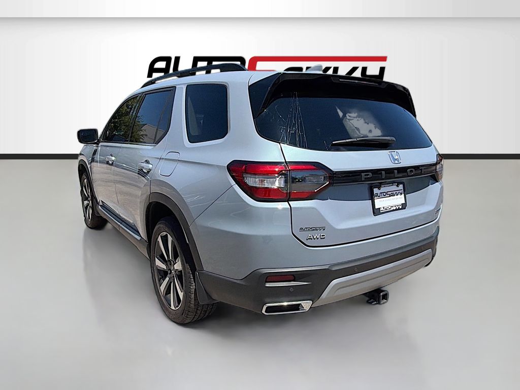 Used 2024 Gray Honda Touring image 5