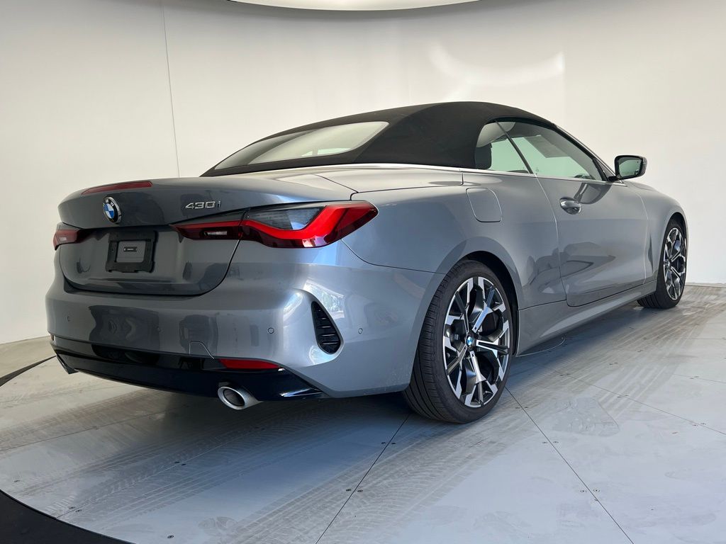 Thumbnail: 2026 BMW 4 Series - 6