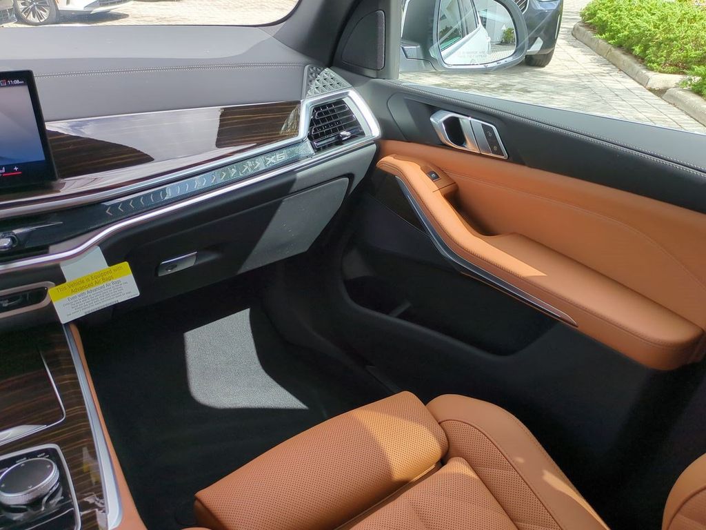 New 2026 White BMW sDrive40i image 17