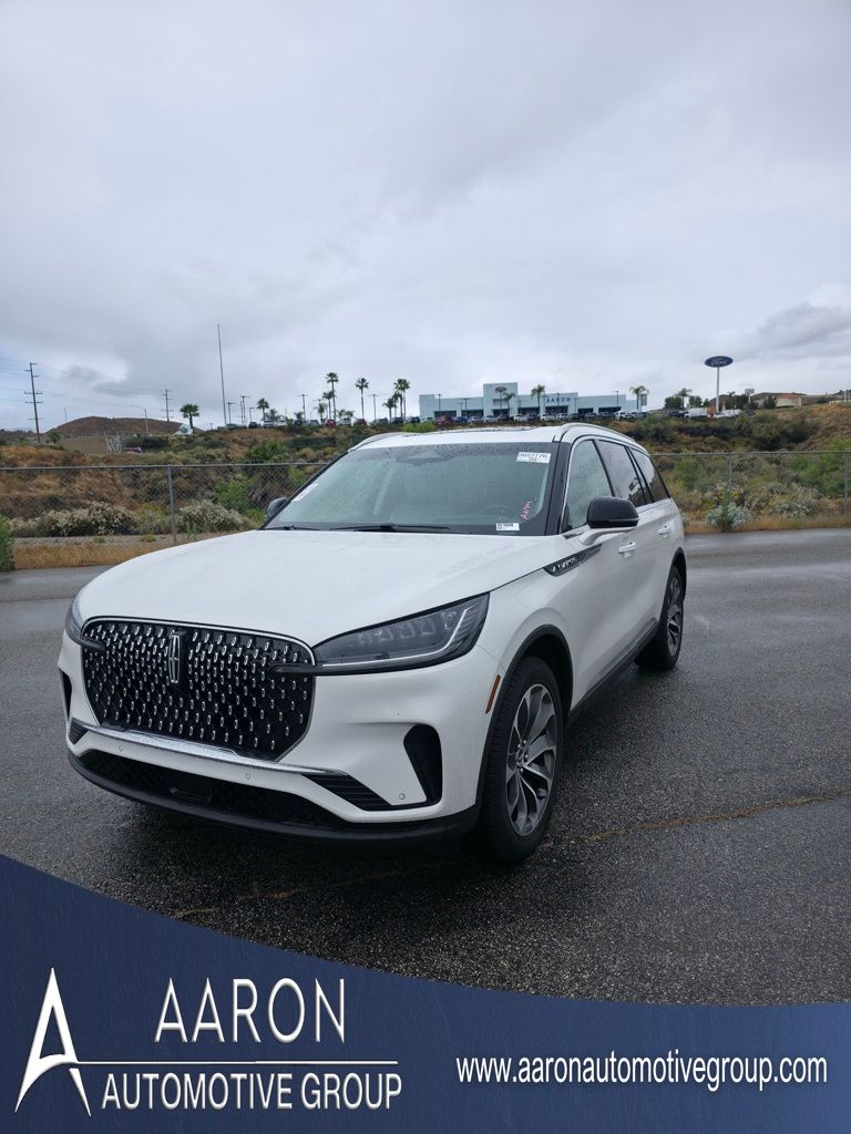 White Metallic 2025 Lincoln Aviator Reserve AWD SUV / Crossover All-Wheel Drive Automatic