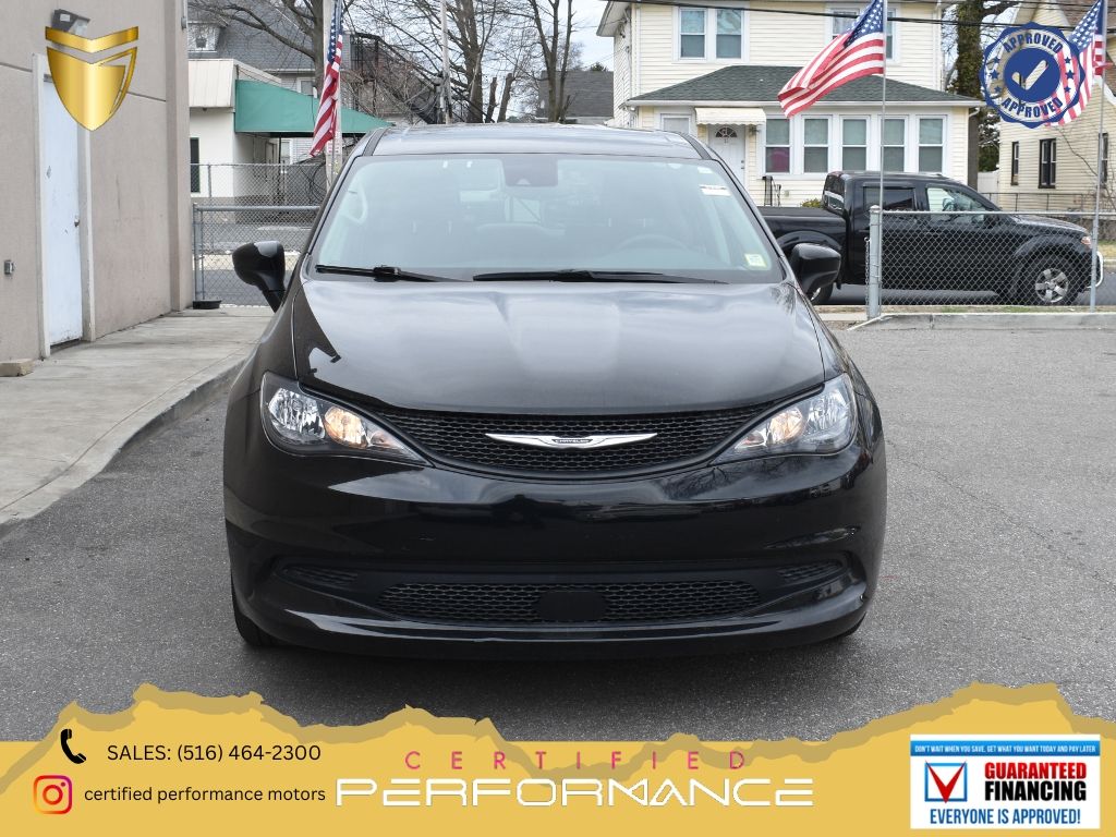 2024 Chrysler Voyager LX FWD