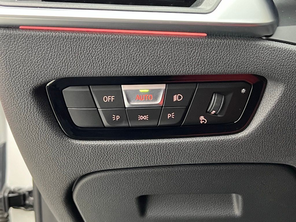 Thumbnail: 2023 BMW M4 - 25