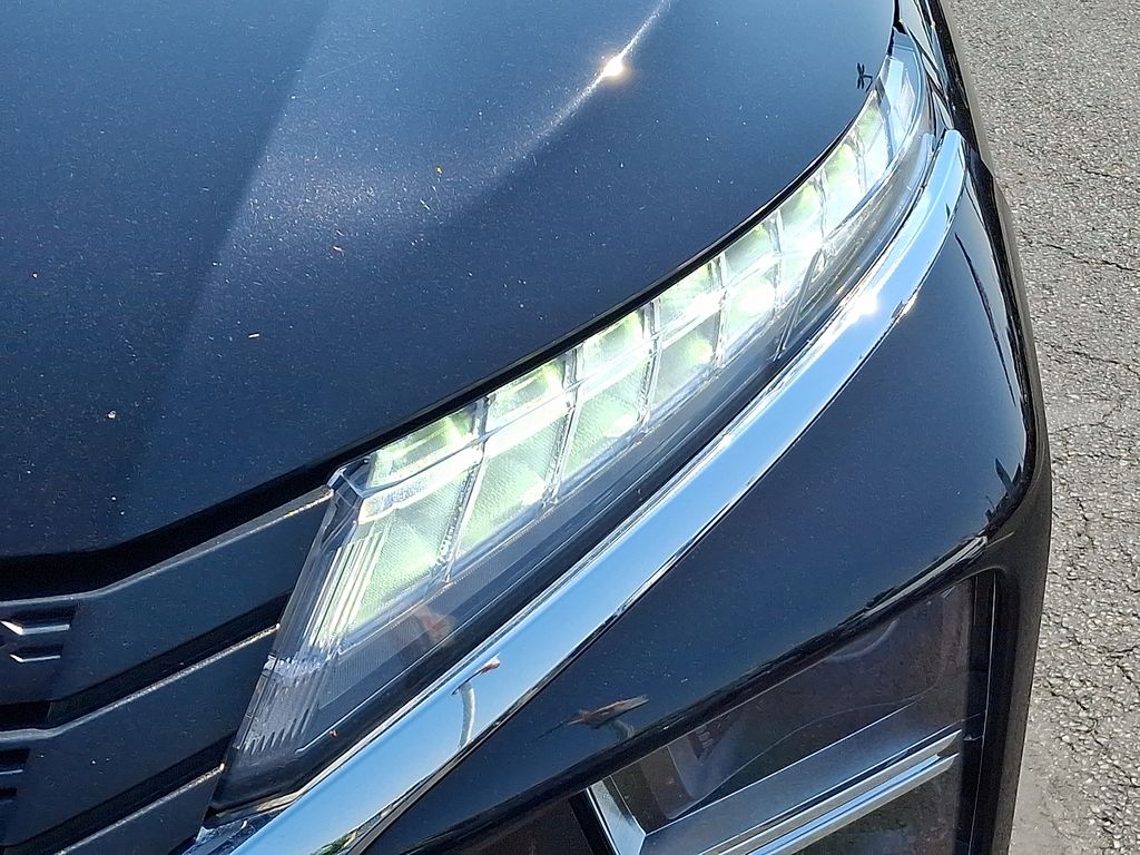 Thumbnail: 2022 Mitsubishi Eclipse Cross - 9