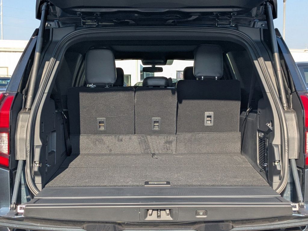 2025 Ford Expedition Platinum MAX