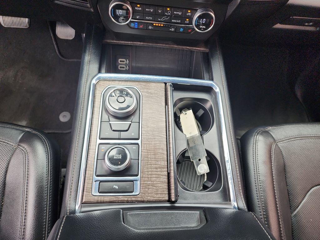 2019 Ford Expedition Max Limited photo