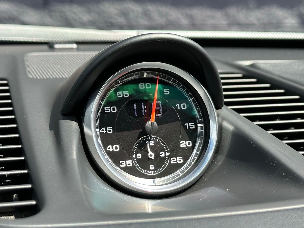 Thumbnail: 2014 Porsche 911 - 32