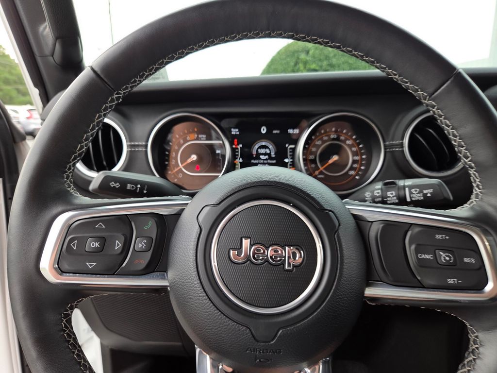 Used 2023 Jeep Wrangler SUV
