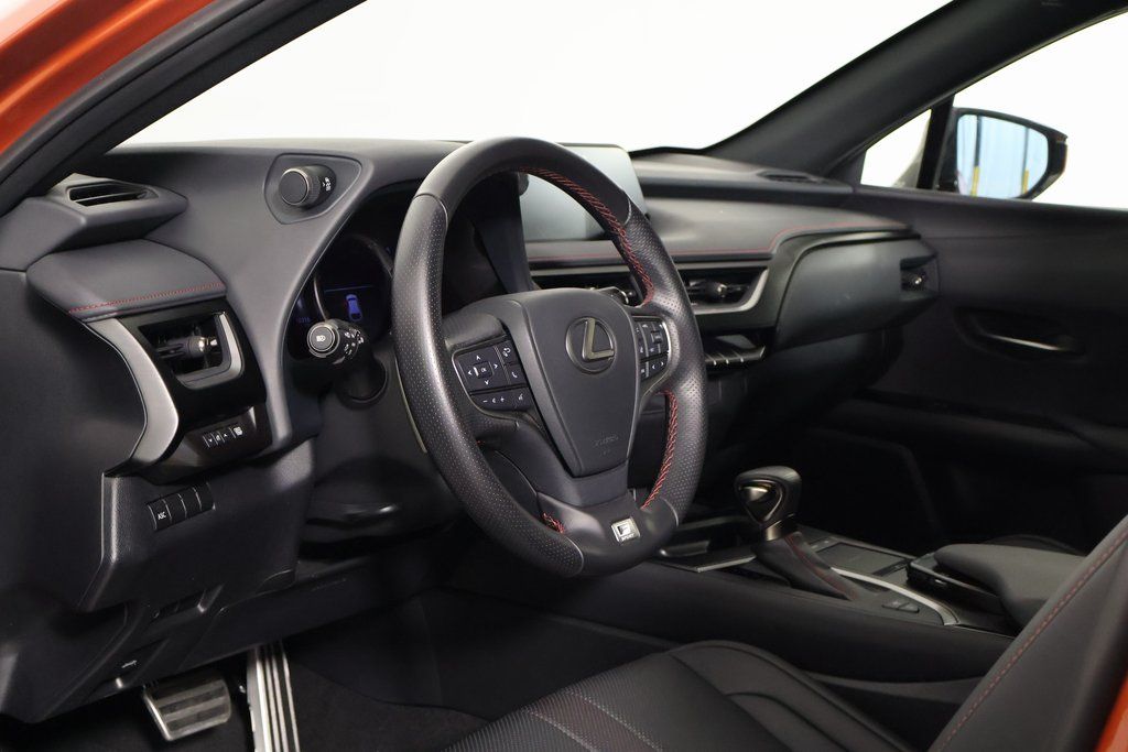 Thumbnail: 2021 Lexus UX - 7