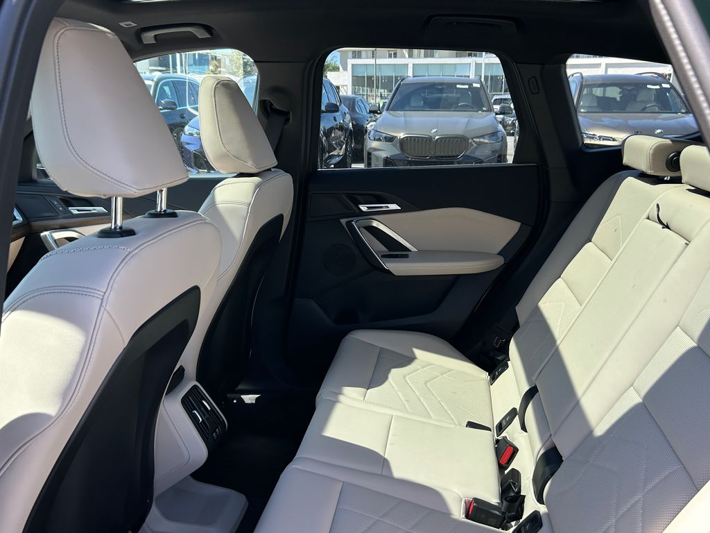 2025 BMW X1 xDrive28i 30